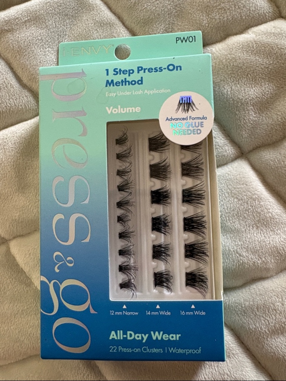1-Step Press-On Volume Lashes PW01 - Black
